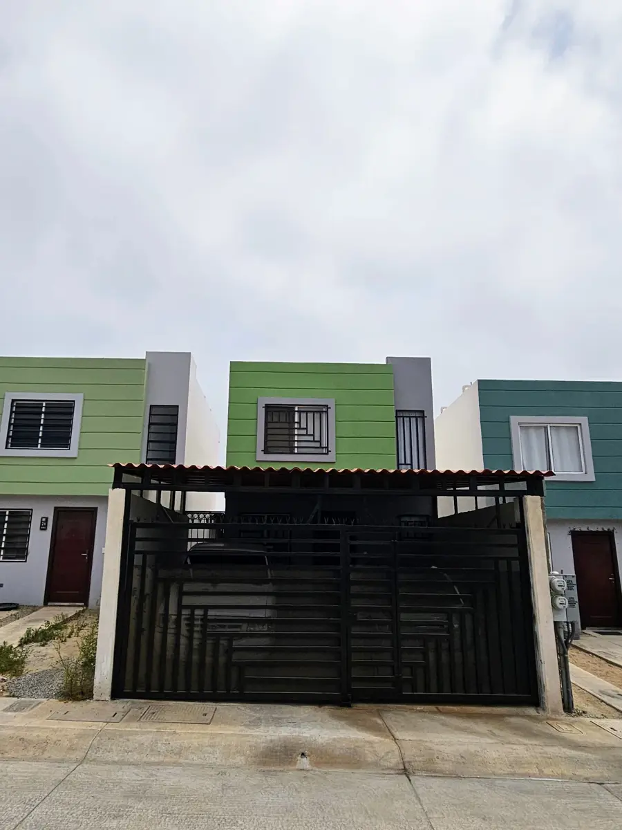 Casa en venta en Aztlan, Playas de Rosarito — foto 1 de 16