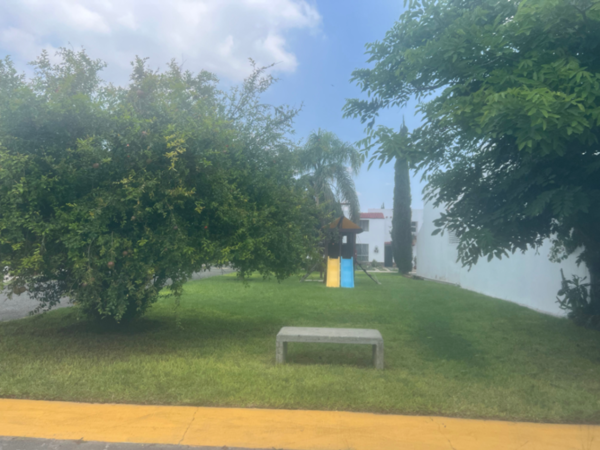 Casa en venta en Altus Bosques, Tlajomulco de Zúñiga — foto 2 de 51