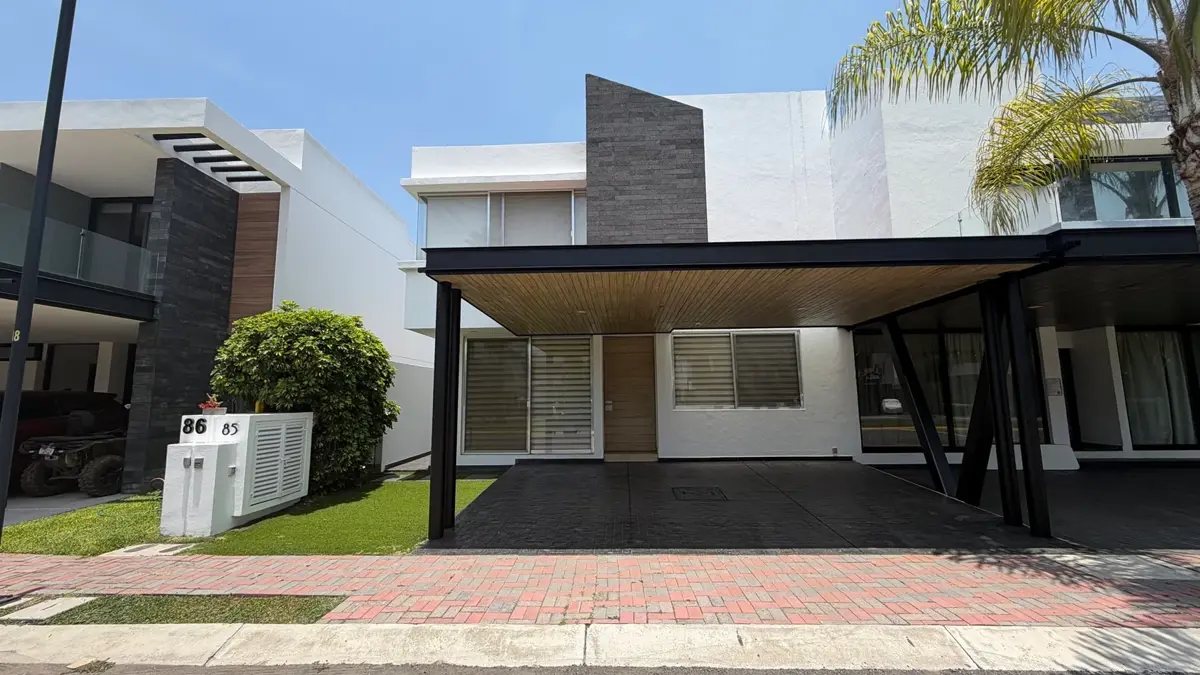Casa en venta en Residencial Portanova, Corregidora — foto 1 de 46
