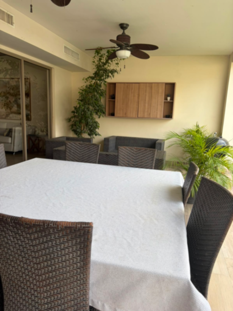 Vista 4 de Casa en Venta en Las Rosas, Gómez Palacio - Amplia y Bien Ubicada