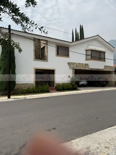 Casa en venta en Bosques del Valle, San Pedro Garza García — foto 2 de 28
