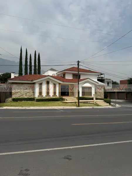 Casa en venta en Bosques del Valle, San Pedro Garza García — foto 2 de 28
