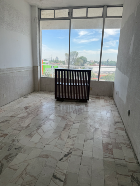 LOCAL COMERCIAL EN RENTA SOBRE BLVD. DE ALTA AFLUENCIA EN SALTILLO