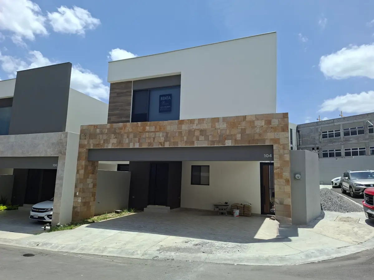 Casa en renta en Amara, Santiago — foto 1 de 24