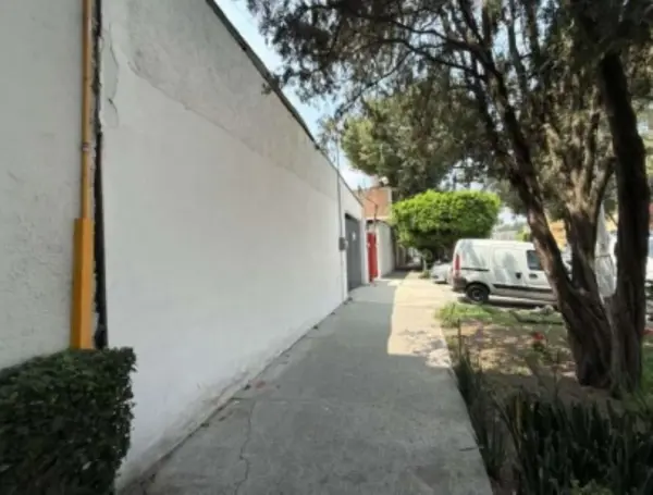 Terreno con Uso de Suelo Habitacional e Industrial en Venta en Rinconada Coapa