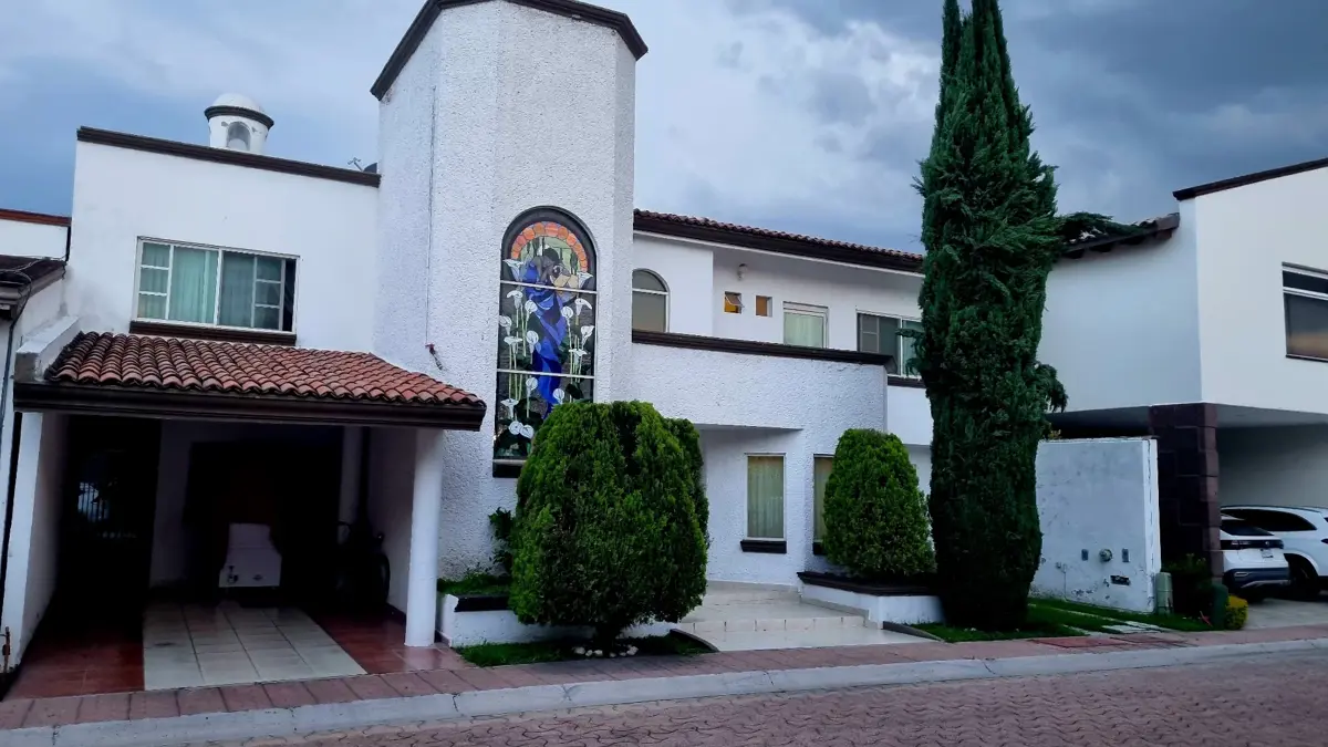 Casa en venta en Rincón Campestre, Corregidora — foto 1 de 18