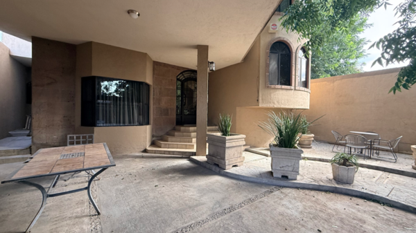 Casa en renta en Los Pinos, Saltillo — foto 3 de 36