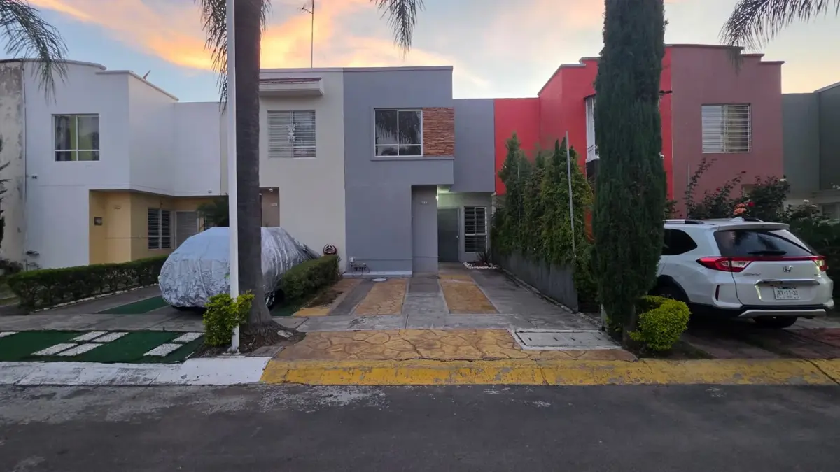 Casa en venta en Vista Sur Residencial, Zapopan — foto 1 de 25