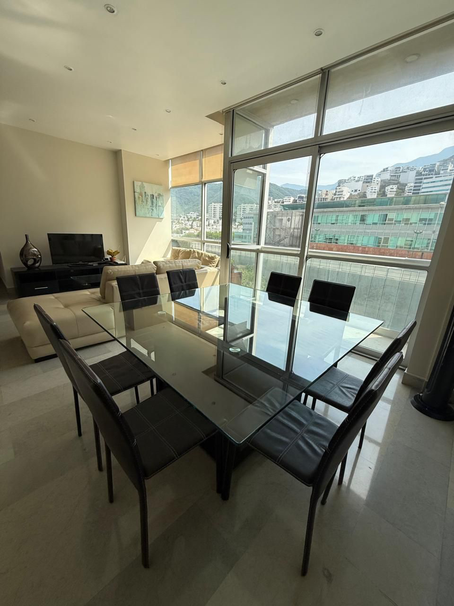 Departamento en renta en Alfonso Reyes, Monterrey — foto 1 de 8
