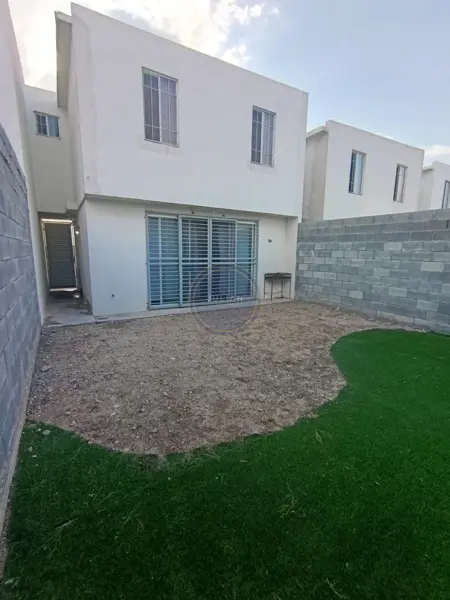 Casa en renta en Parques Zafiro Residencial, García — foto 2 de 20