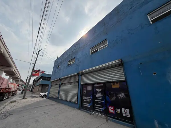 Local en renta en Juana de Arco, Monterrey — foto 3 de 21