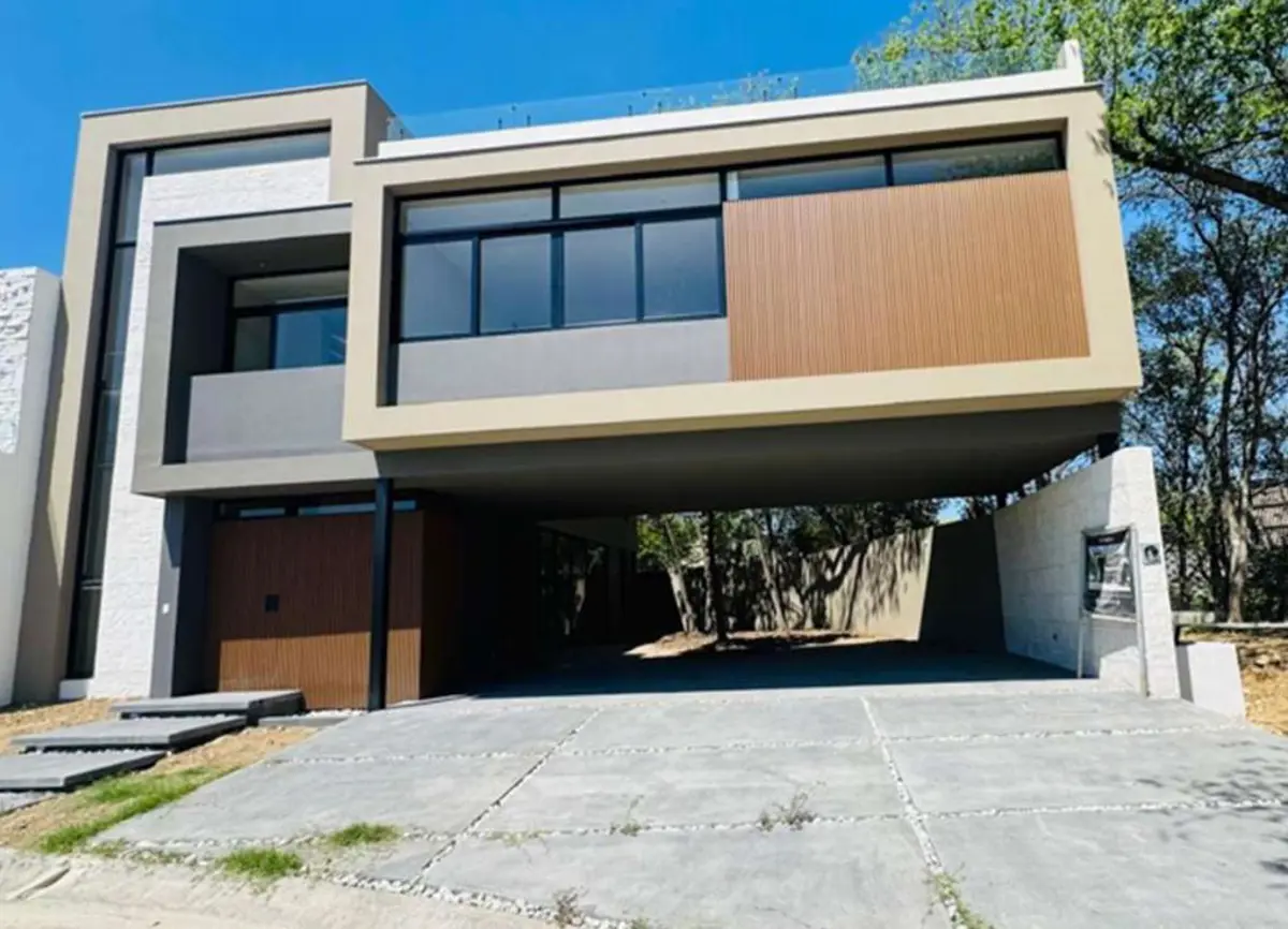 Casa en venta en Sin colonia, Santiago — foto 1 de 14