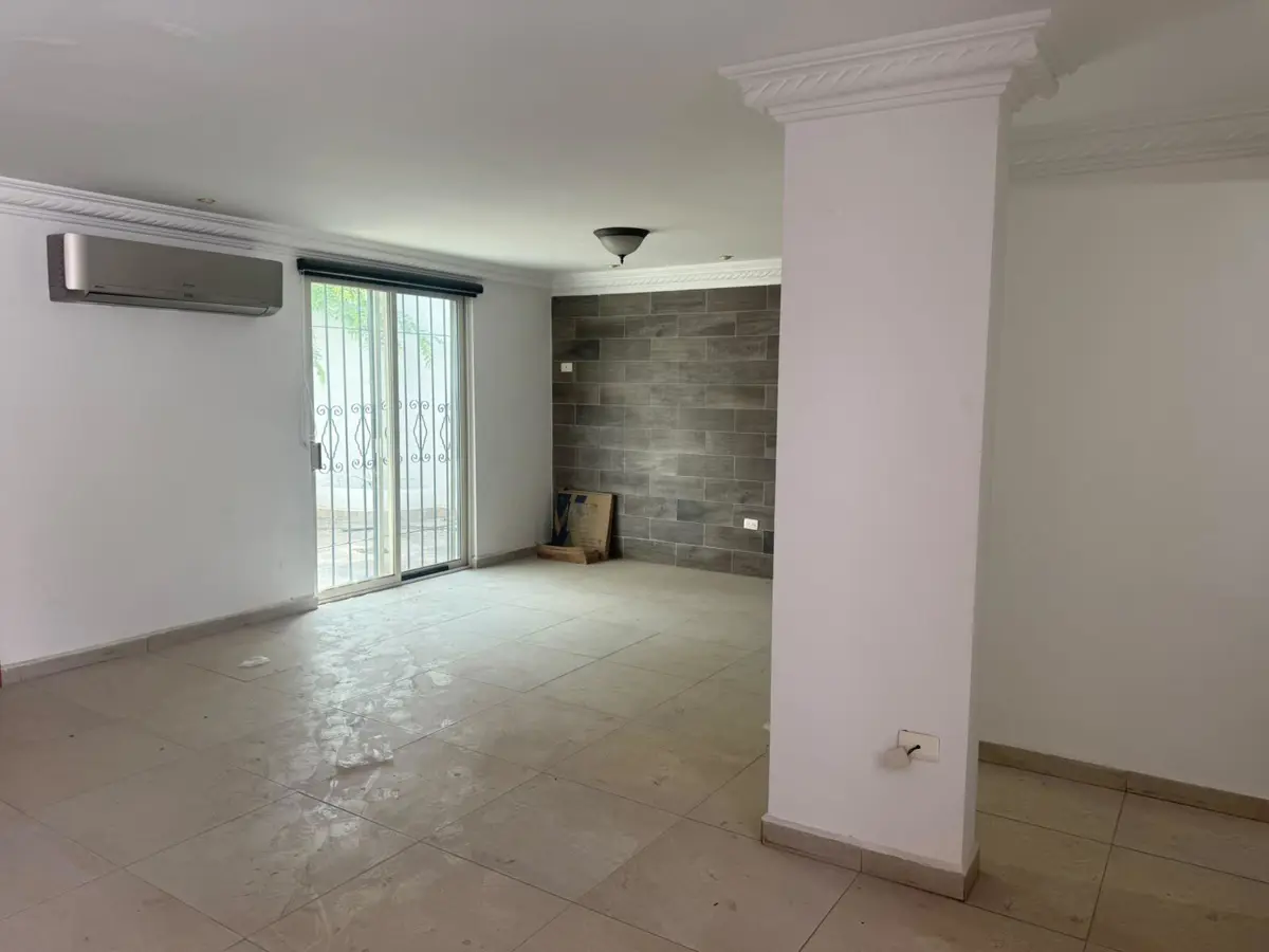 Casa en renta en Rincon de la Primavera, Guadalupe — foto 1 de 14