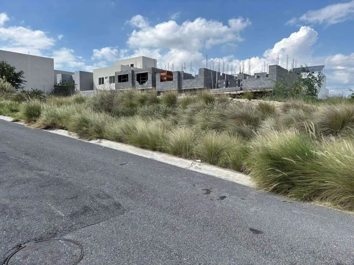 Terreno en venta en Santoral, García — foto 1 de 3