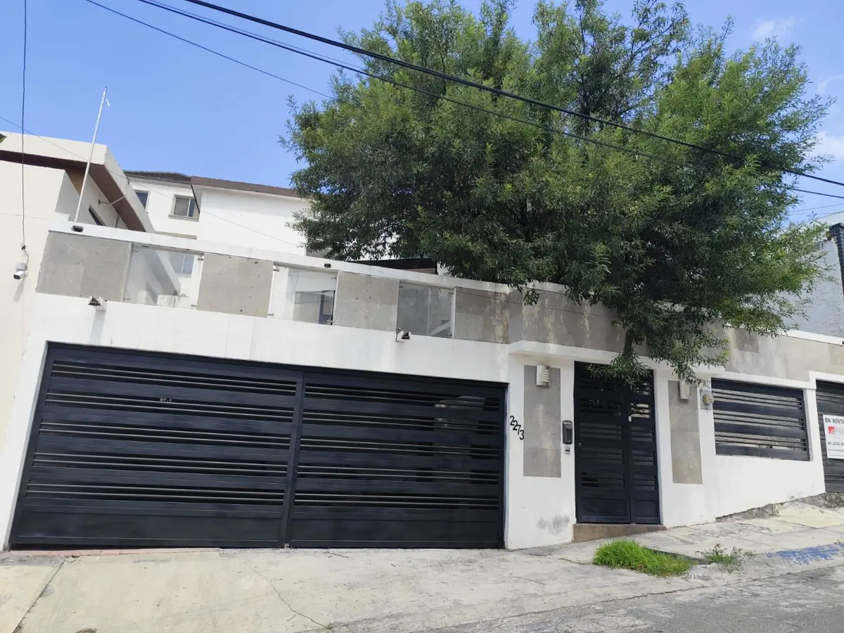 Casa en renta en Contry Sol, Guadalupe — foto 1 de 22
