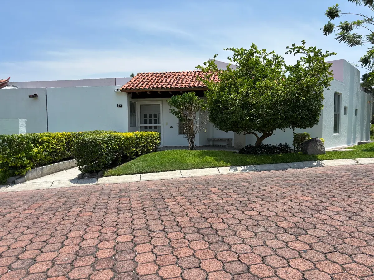 Casa en renta en Colinas de Santa Fe, Xochitepec — foto 1 de 23