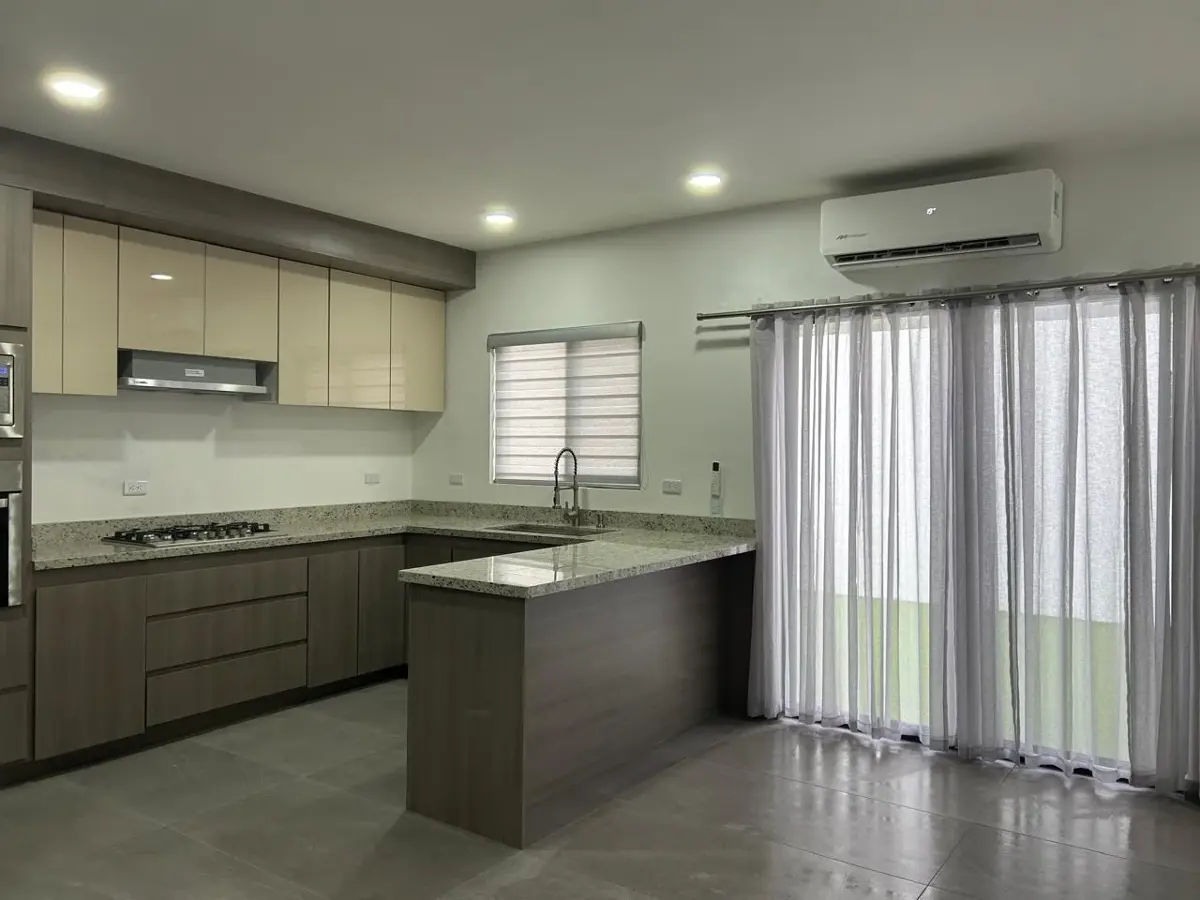Casa en renta en La Encomienda, General Escobedo — foto 1 de 20