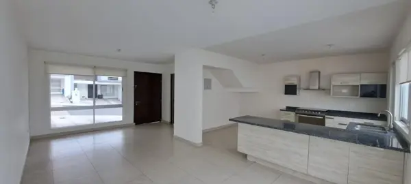 Casa en renta en Zibatá, El Marqués — foto 3 de 5