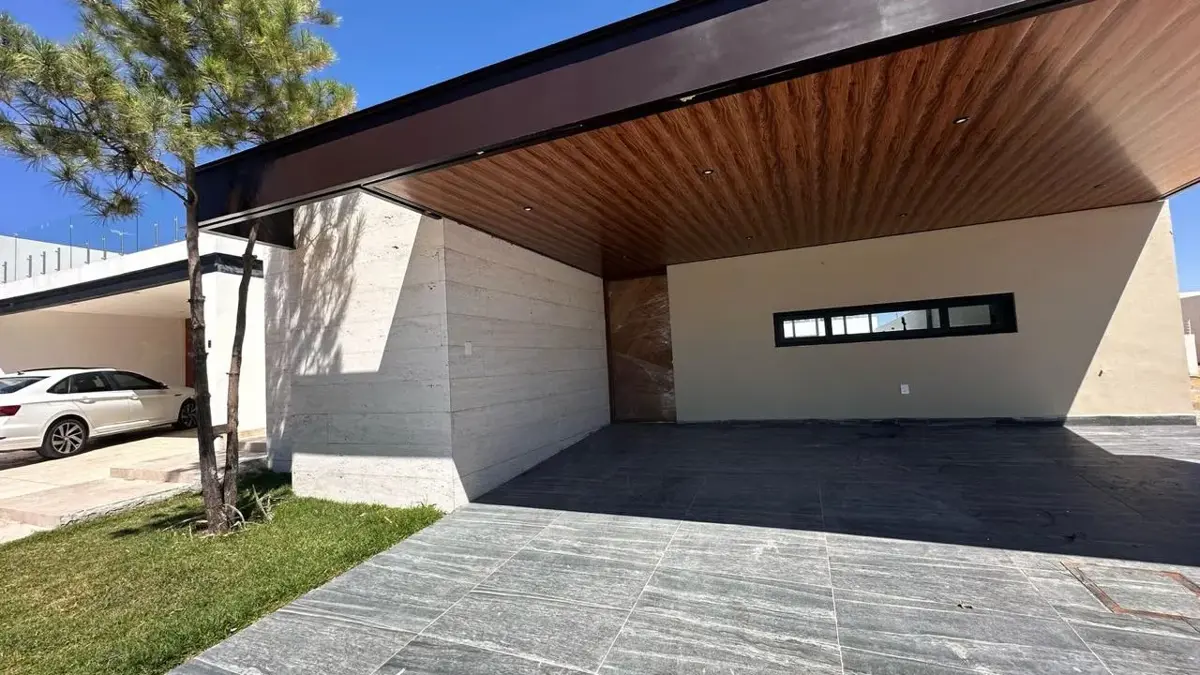 CASA EN VENTA EN LA CAMPIÑA | UNA PLANTA | EXCELENTE UBICACIÓN CASA EN VENTA EN LA CAMPIÑA | UNA PLANTA | EXCELENTE UBICACIÓN