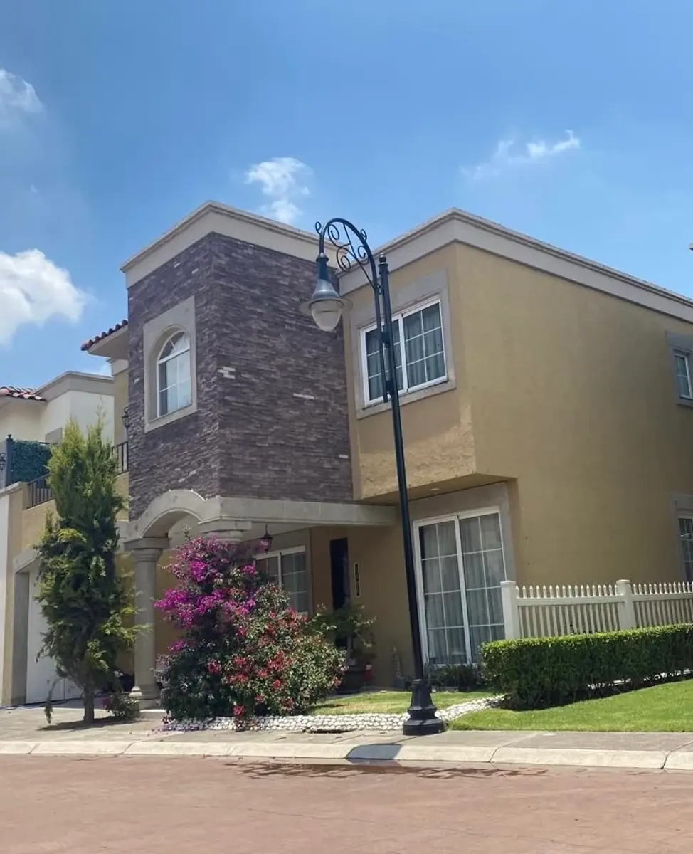 Casa en venta en Portofino Royal Country Club, Metepec — foto 1 de 57