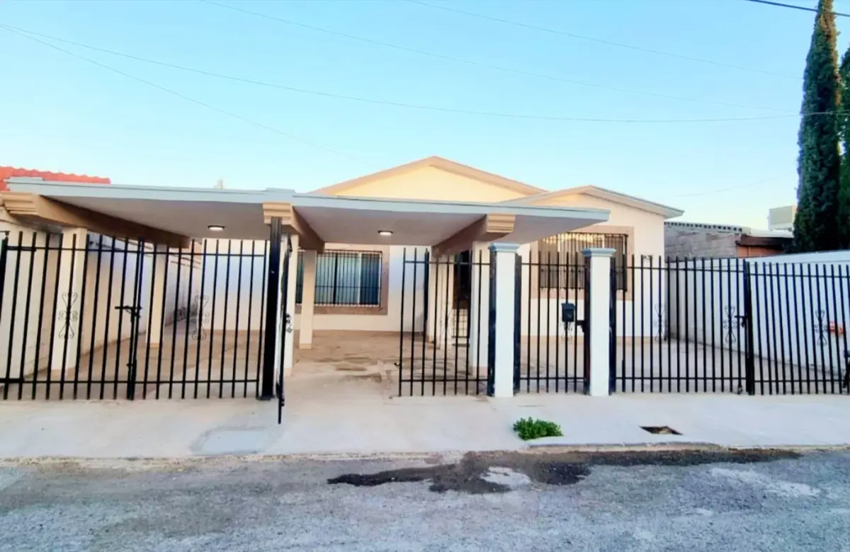 Casa en venta en La Fuente, Juárez — foto 1 de 12
