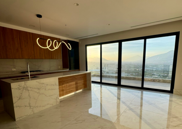 Casa en venta en Residencial Cordillera, Santa Catarina — foto 2 de 9
