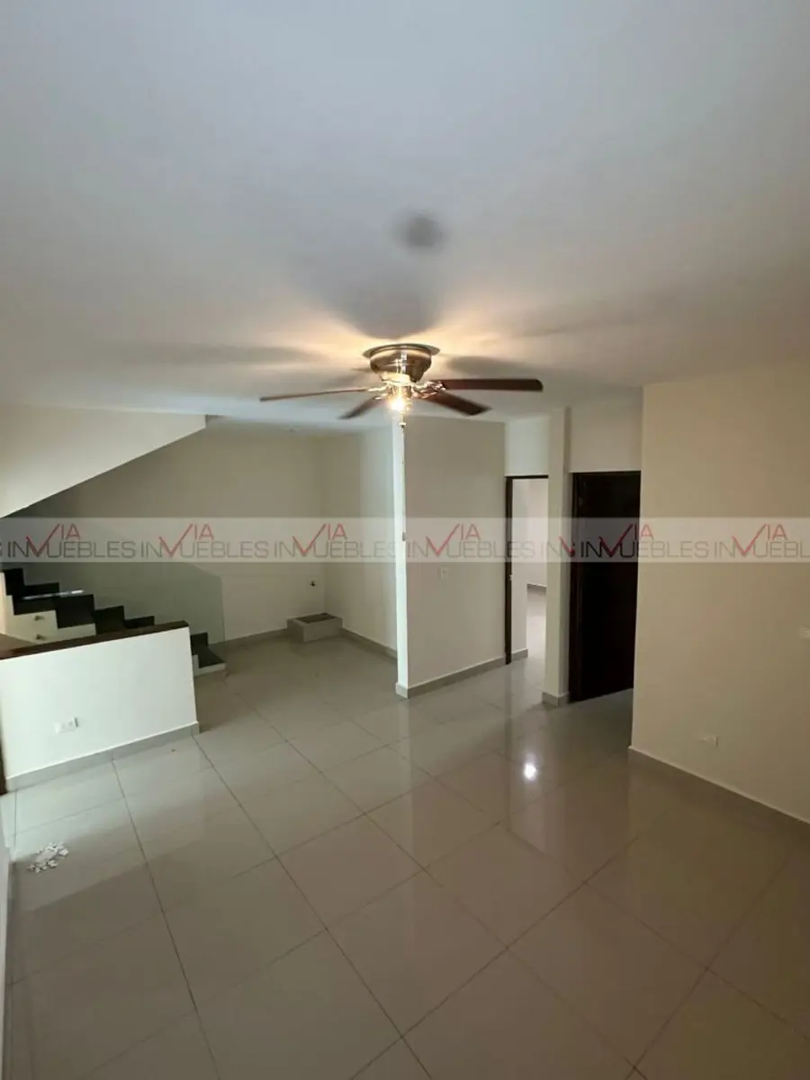 Casa en venta en Cumbres Elite Premier, García — foto 1 de 16