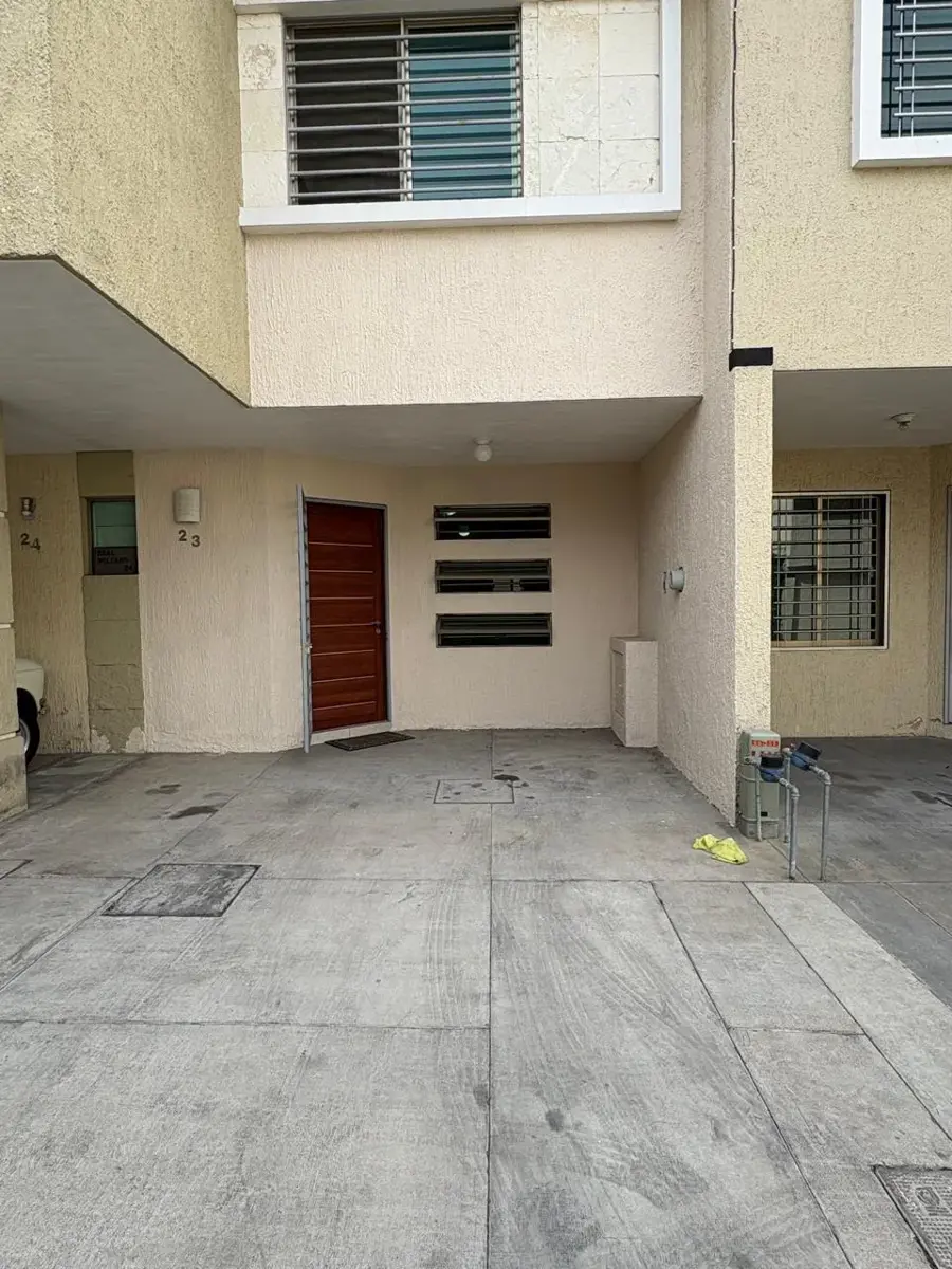 Casa en renta en El Colli Urbano 1a. Sección, Zapopan — foto 1 de 13