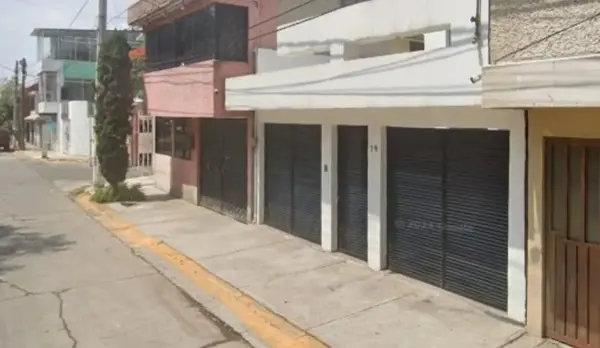 Casa en venta en Bosques de Aragon, Nezahualcóyotl — foto 2 de 9