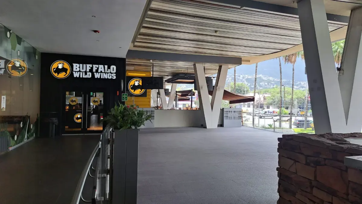 Local en renta en Del Valle, San Pedro Garza García — foto 1 de 16