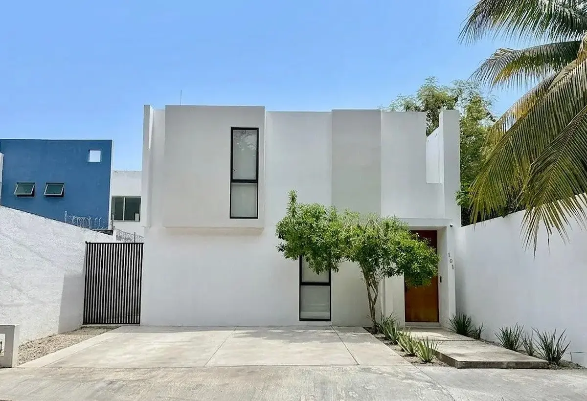 Casa en venta en Montevideo, Mérida — foto 1 de 24