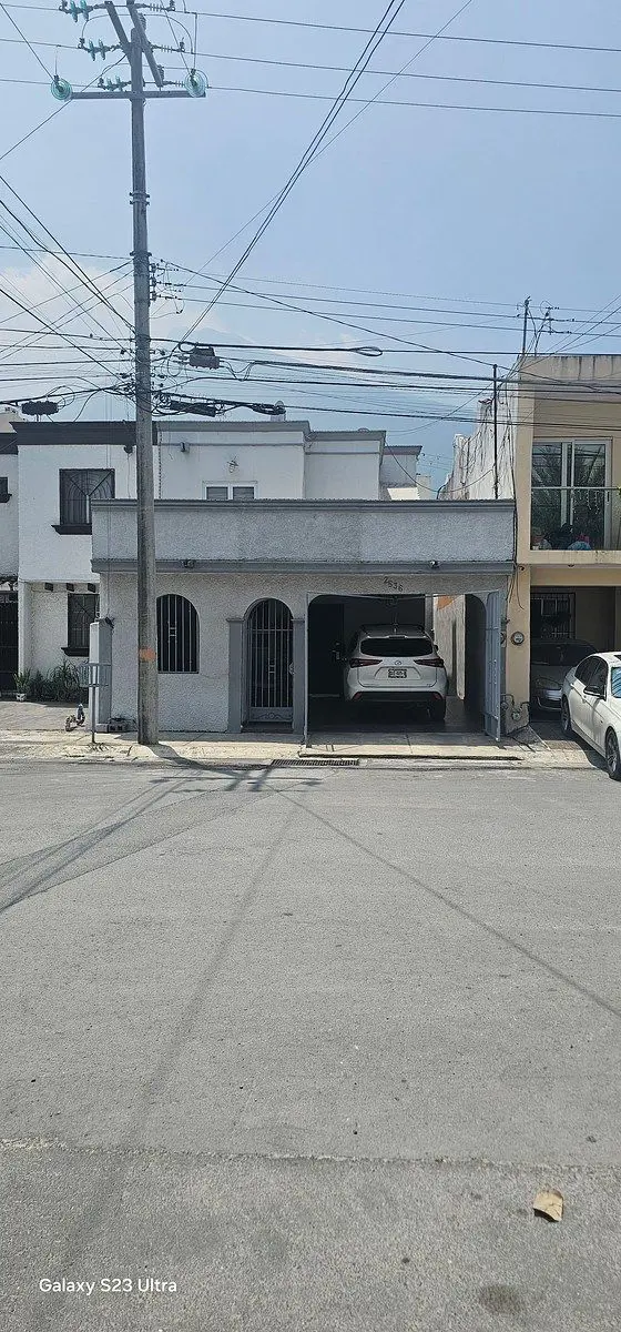 Casa en venta en Mirador de la Silla, Guadalupe — foto 1 de 10