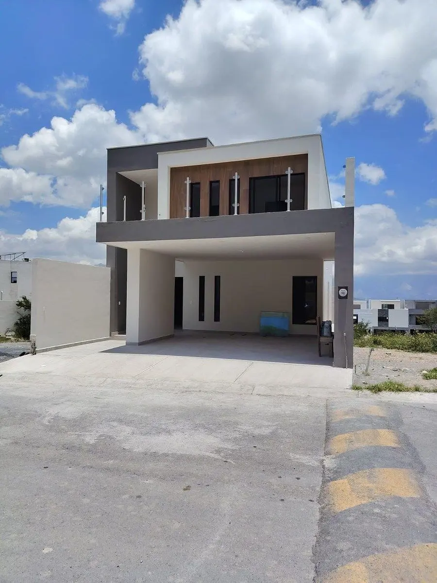 Casa en venta en Ciudad Cumbres, García — foto 1 de 14