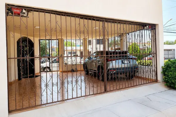 Casa en venta en Villa Universidad, San Nicolás de los Garza — foto 2 de 17