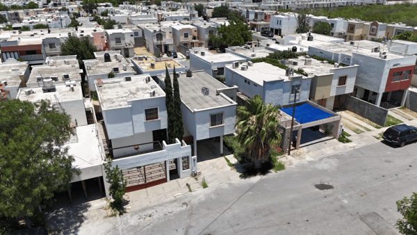 Casa en venta en Bosques del Sur, Nuevo Laredo — foto 2 de 15