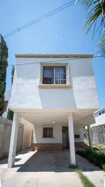 Casa en Venta en el Fracc. Bosques del Sur, Nuevo Laredo Tamaulipas