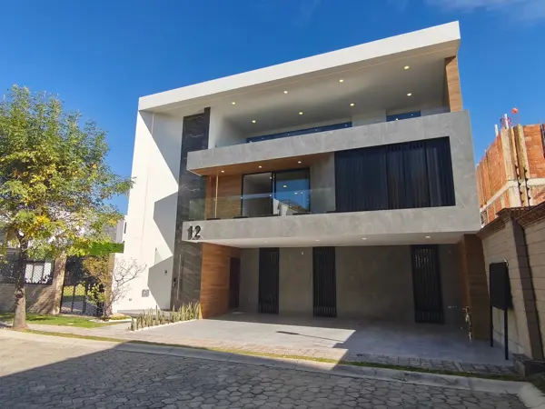Casa en venta en Lomas de Angelópolis, Ocoyucan — foto 2 de 30