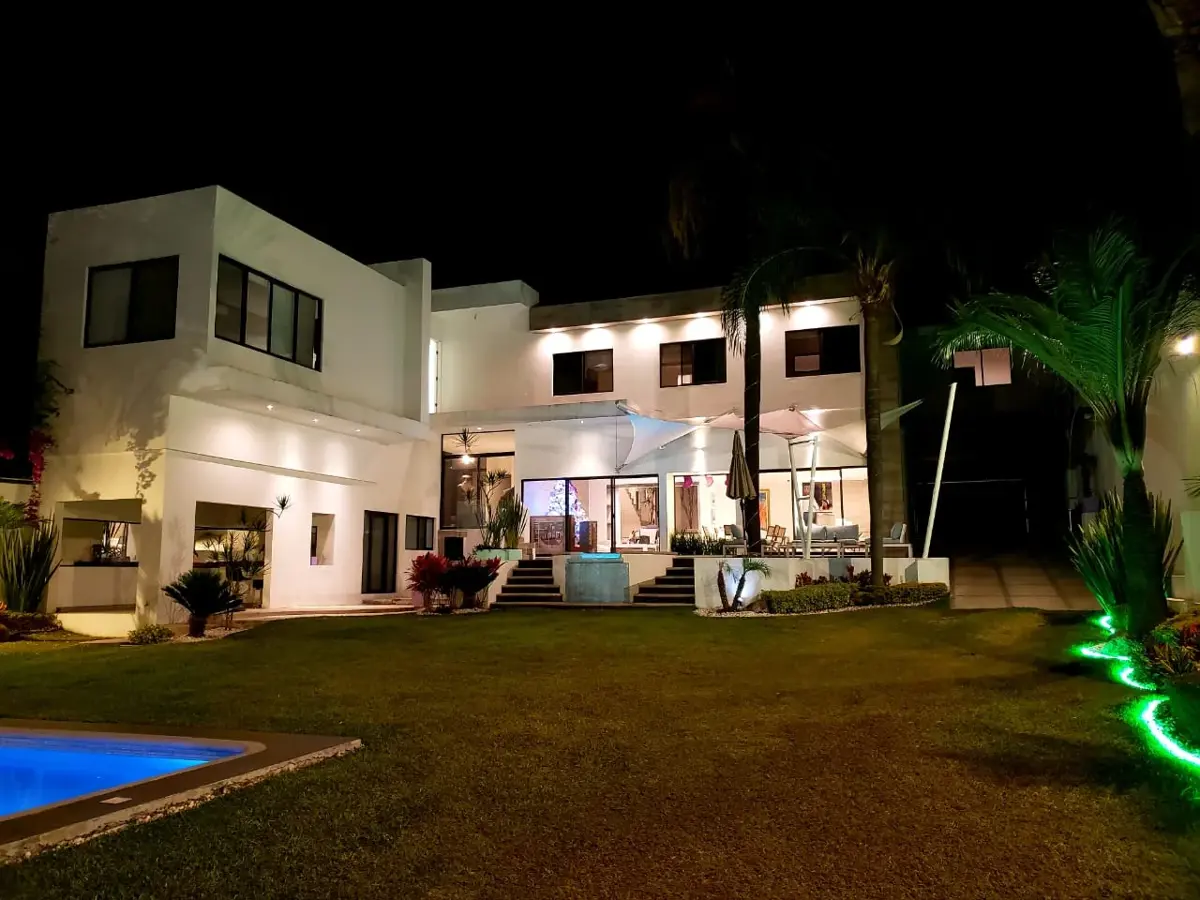 Casa en venta en Lomas de la Selva, Cuernavaca — foto 1 de 21