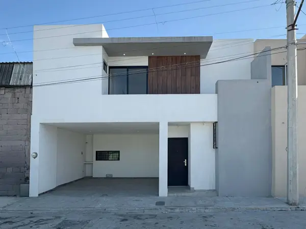 Casa nueva en Zona Centro de Saltillo.