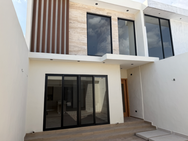 Casa en venta en Estrella, Torreón — foto 2 de 13