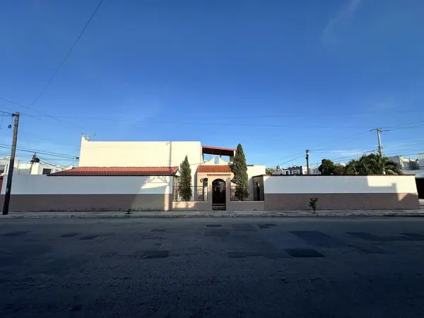 Casa en venta en Residencial Pensiones IV, Mérida — foto 2 de 11