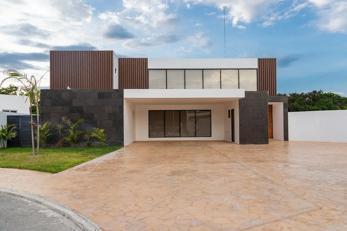 Casa en venta en Jardines de Rejoyada, Mérida — foto 1 de 20
