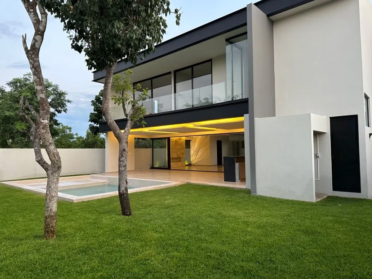 Casa en venta en Privada Cortijo, Mérida — foto 1 de 19