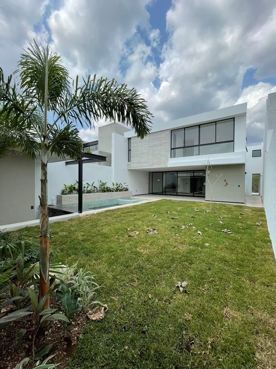 Casa en venta en Temozon Norte, Mérida — foto 1 de 24