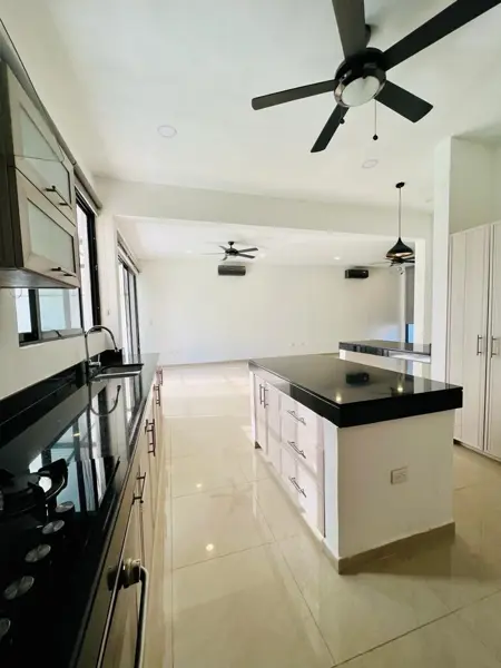Casa en venta en Conkal, Conkal — foto 2 de 18