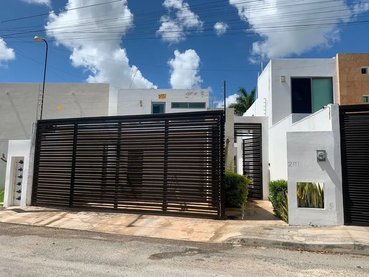 Casa en renta en Montebello, Mérida — foto 1 de 12