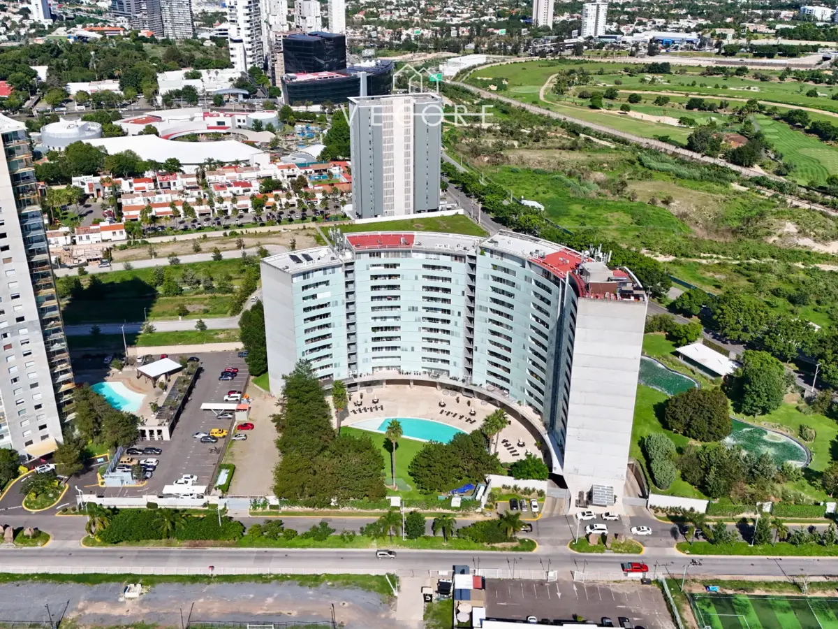 Departamento en renta en Valle Real, Zapopan — foto 1 de 32