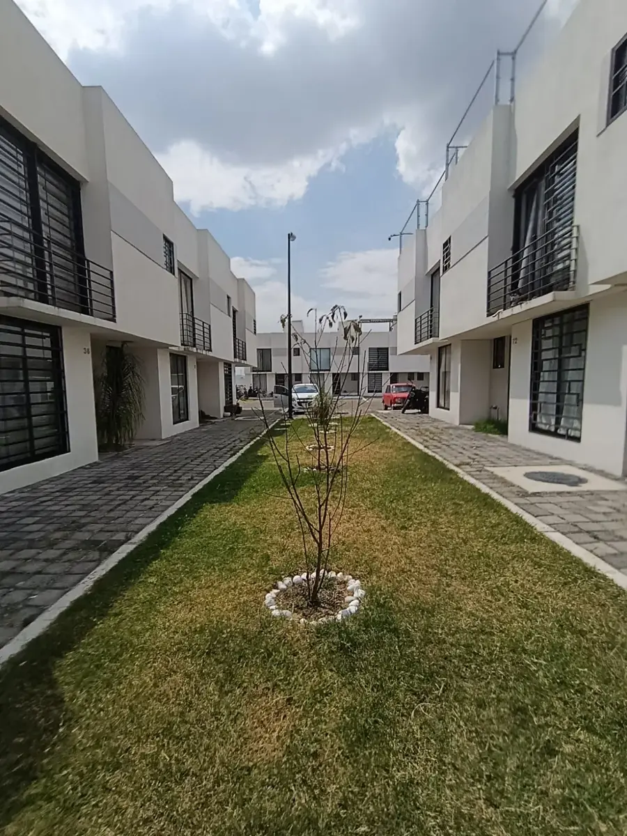 Casa en venta en Vistas del Quinceo, Morelia — foto 1 de 29