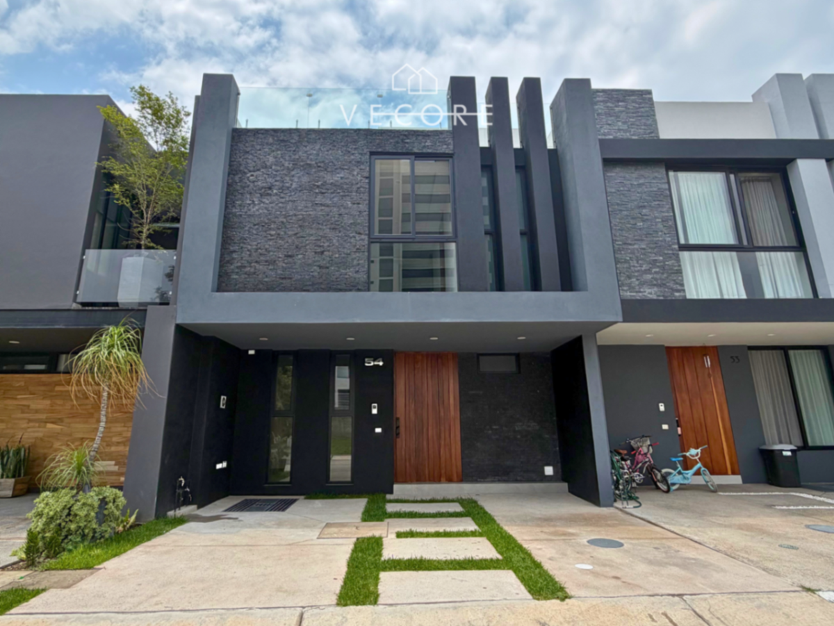 Casa en venta en Punto Sur, Tlajomulco de Zúñiga — foto 1 de 26