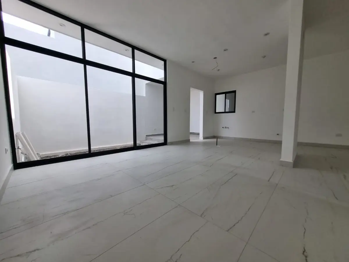 Casa en venta en Cumbres Magnolia, Monterrey — foto 1 de 33